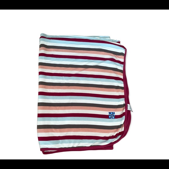 Kickee Toddler Blanket - Picture 1 of 11